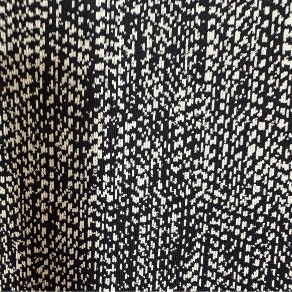 Athleta Delancey Skyline Tight Women’s large Black and White Pants Zip Ankle - Picture 7 of 11
